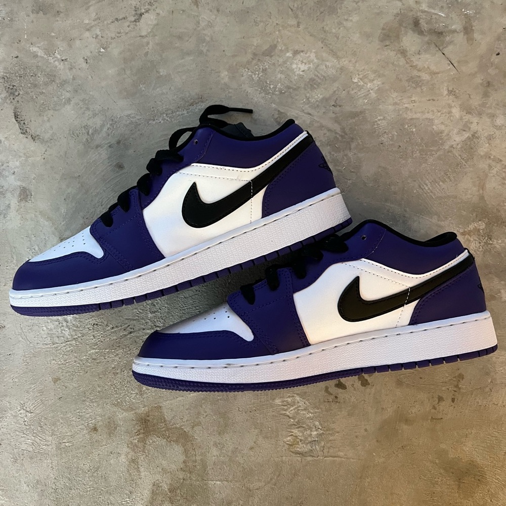Air Jordan 1 Low GS 'Court Purple' women’s 8 youth 6.5